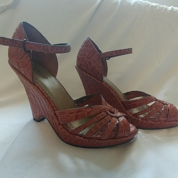 Seychelles crocodile grain leather wedge sandals - Picture 3 of 8